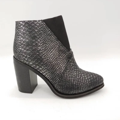 Olivia Miller Womens Marika Ankle Booties Black Gray Snakeskin Zipper 8.5 New - Image 1 of 4