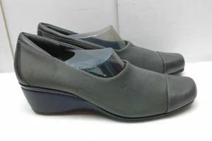 Aetrex Green Gray Microfiber Leather Slip On Loafer Heel Wedge Women Shoe 8.5A/B - Picture 1 of 7