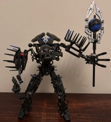 Loose/Complete Original 2010 Lego Hero Factory Von Nebula - Image 1 of 4