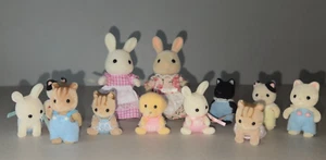 Lote de 12 Sylvanian Families Calico Critters - Imagen 1 de 10