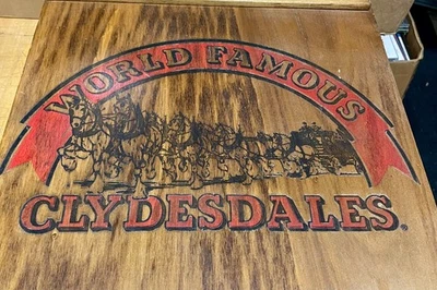 BUDWEISER "WORLD FAMOUS CLYDESDALES" WOODEN CASE BOX VINTAGE TAYLORSVILLE BEER - Image 1 of 4