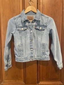 Levi Strauss Girl Denim Jean Trucker Jacket Sz LG Blue Button Front Youth 12-13 - Picture 1 of 3
