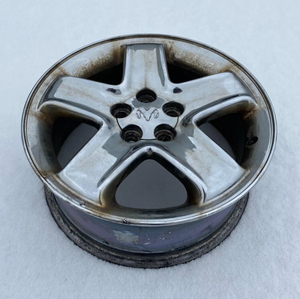 01 02 03 Llanta de aluminio Stratus 16 x 6-1/2 OEM con tapa central! Cromo Foto 1 de 1