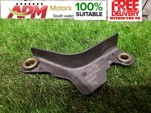 Placa protectora de plástico para motor de caja de cambios de arranque Vauxhall Astra Z17DTH 825280618 - Imagen 1 de 3