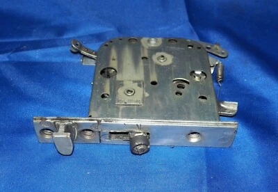 Actuador de cerradura de puerta trasera izquierda Rolls Royce Silver Shadow & Wraith 1970-1980 OEM Foto 1 de 4