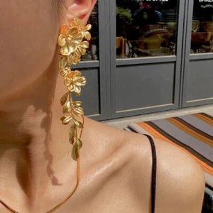 Long  Matte Gold Flower Statement Clip On Earrings Petals Wedding Pageant Prom - Picture 1 of 9