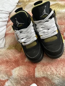 Size 8.5 - Jordan 4 Retro Low Thunder - Picture 1 of 3