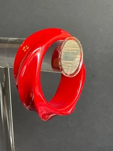 VTG Chunky SWIRL Red Licorice Twist Thermoset Lucite Plastic BANGLE Bracelet 80s - Picture 1 of 20
