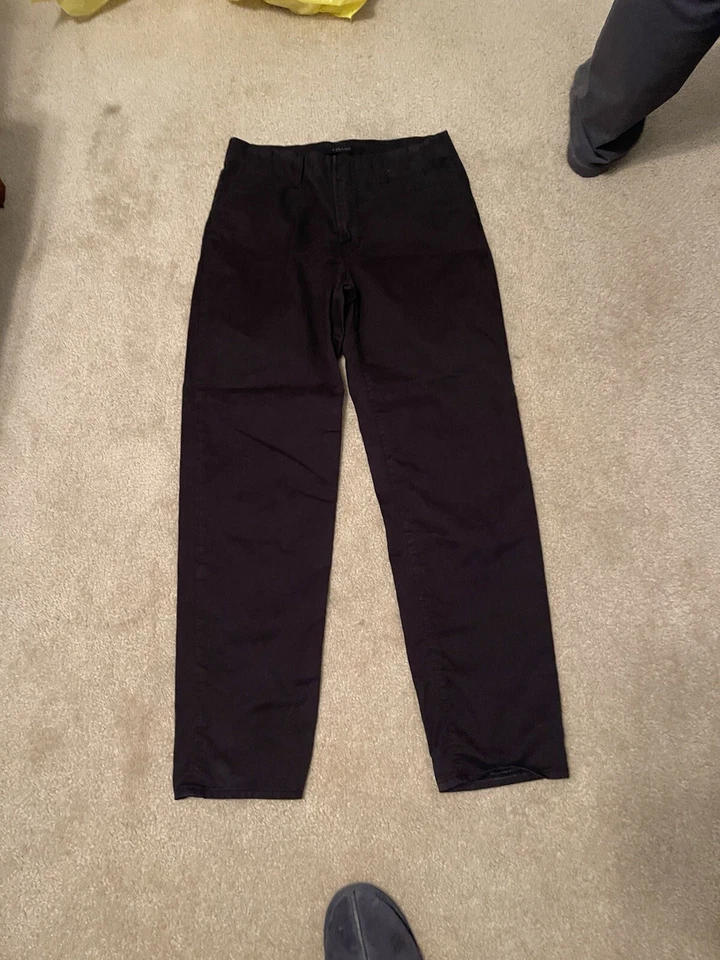 Pantalones marca J Foto 1 de 3