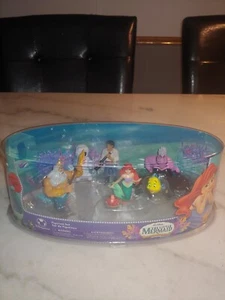 Conjunto de figuras de 7 piezas de la Sirenita de la colección Disney exclusivo de Disney Store RARO*NUEVO - Imagen 1 de 8