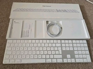 Apple Magic Keyboard with Numeric Keypad A1843 *qwertz, German Layout* - Picture 1 of 5