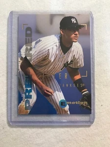 1996 tarjeta de béisbol Derek Jeter Emotion novato 60 - Imagen 1 de 2