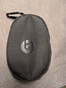 Estuche de transporte suave BEATS by Dr. Dre para auriculares Beats Solo 3 y 4 - Imagen 1 de 4