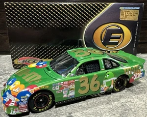2000 Ken Schrader M&M’s Green Pontiac Grand Prix 1/24 Action Elite NASCAR - Picture 1 of 5