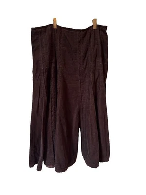 Falda de pana vintage Cabi marrón, dobladillo con flecos, cremallera trasera, ligeramente usada Foto 1 de 4