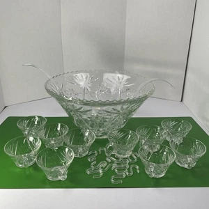 VTG Clear Glass Punch Bowl Set Scalloped Edge 10 Punch Cups & Hangers & 2 Ladles - Picture 1 of 15