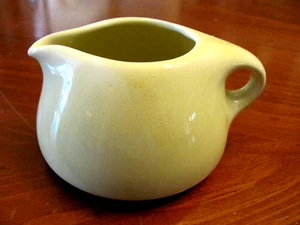 VINTAGE RUSSEL WRIGHT CHINA BY IROQUOIS PALE LIME GREEN SMALL VERSATILE PITCHER - Picture 1 of 6