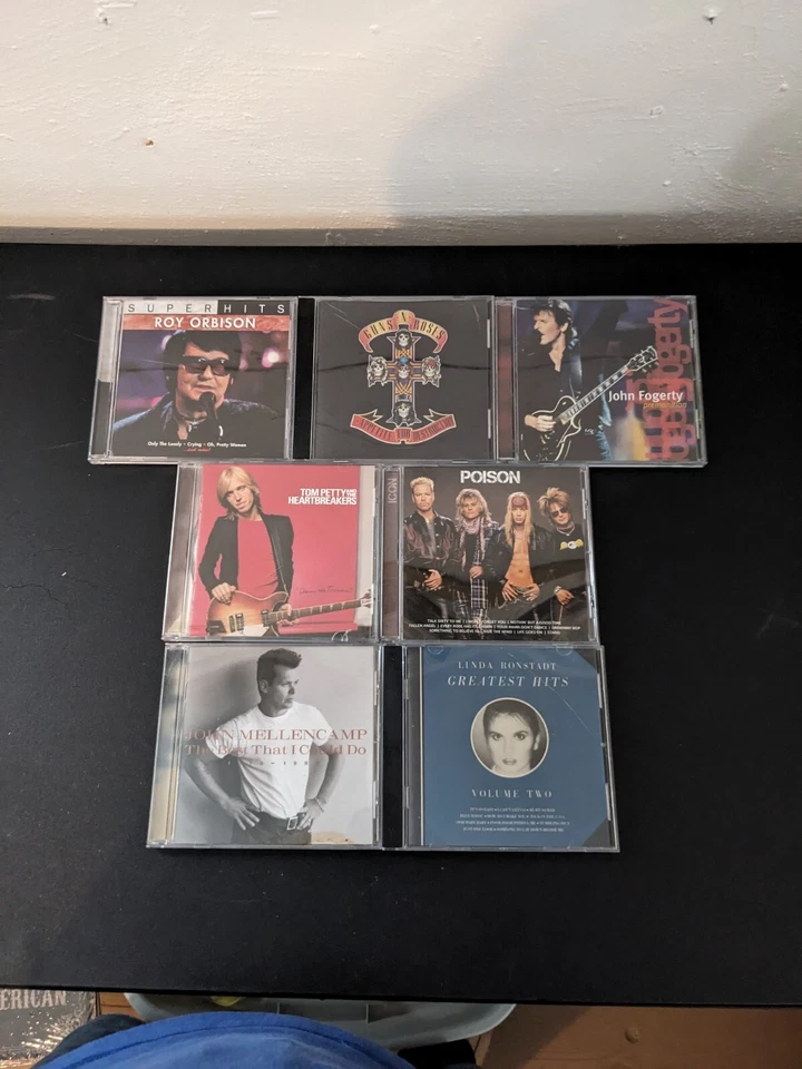 Lot Of CD's Guns -N- Roses, Poison, John Fogerty, Tom Petty, Linda Rondstadt - Imagem 1 de 4