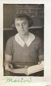 FOTOGRAFÍA FAMILIAR PEQUEÑA ENCONTRADA Original DE COLECCIÓN b+w FOTOGRAFÍA 44 47 A - Imagen 1 de 1