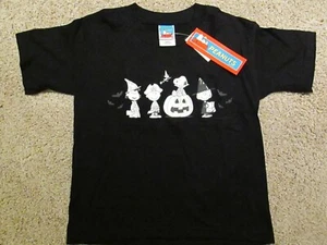 Peanuts Halloween T-Shirt SS Glow In The Dark Men's Medium New - Picture 1 of 2