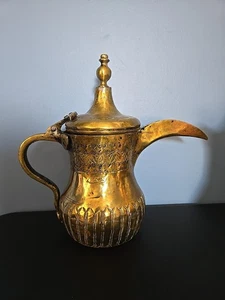Antigua cafetera Dallah de latón de Oriente Medio turco árabe 10" - Imagen 1 de 15