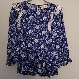 Top Universal Thread azul floral con volantes talla S nuevo con etiquetas - Imagen 1 de 8