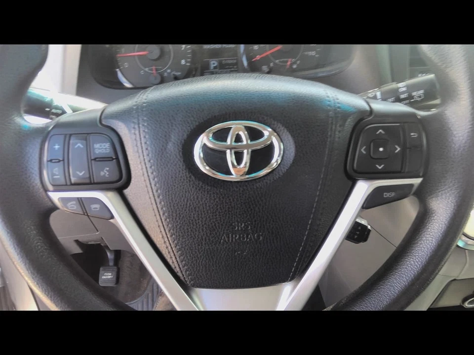 2015 - 2020  TOYOTA  SIENNA Driver Left A Bag Driver Wheel - Image 1 of 4