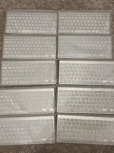 *Wholesale Lot of 10* APPLE *JAPANESE* Keyboards Bluetooth A1314 MC184J/A - Picture 1 of 4
