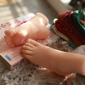 Maniquí modelo pie de silicona realista para niñas accesorios de exhibición talla 28 1 par - Imagen 1 de 15