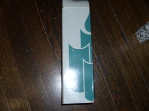 NEW PartyLite honeydew 3 x 9 Bell Top Pillar Candle damaged - Picture 1 of 3