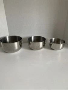 3er Set Farberware verschachtelte Rührschüsseln Edelstahl doppelte Daumenringe - Bild 1 von 14