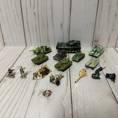Vintage Micro Machines Military Tank Lot of 8 With Figures Tent Pieces - Image 1 of 4