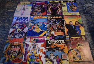 Lote de 12 cómics de superhéroes/villian TODAS LAS ETIQUETAS DIFERENTES - Imagen 1 de 12