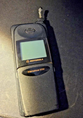 telefono cellulare Motorola 8700 con libretto originale e custodia - Immagine 1 di 4