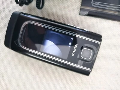 Original Nokia 6555 Flip (Unlocked) mobile phone - Image 1 of 4