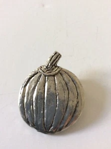 Sheridan Pewter Medium Pumpkin Pin Brooch Autumn Harvest Handcrafted In The USA - Picture 1 of 3