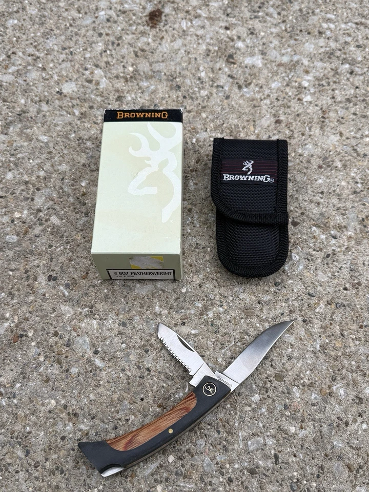 Navaja de Bolsillo Plegable Browning Peso Pluma Modelo 807 Peces y Pájaros con Funda y Caja Foto 1 de 4