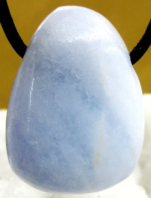 CALCIT BLAU    Trommelstein gebohrt   EDELSTEIN ANHÄNGER    Nr.11 - Bild 1 von 2