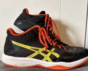 Asics Trainers Netburner Ballistic FF Black/ Orange Size UK 8.5 (43.5 EUR) - Picture 1 of 21