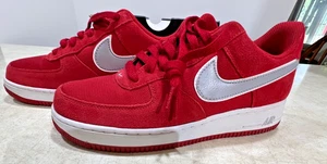 Nike VINTAGE Air Force 1 Low Gimnasio Rojo y Blanco Gamuza Entrenadores EE. UU. 8, UK 7, EU 41 - Imagen 1 de 8