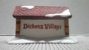 Insegna Villaggio Dickens Dept 56 Serie Villaggio Dickens 65692 - Foto 1 di 7