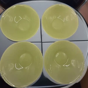 Set of 4 Vintage Jade Green Arc France cereal soup bowls MINT condition - Picture 1 of 14