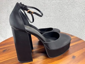 Madden Girl Mujer Dion Plataforma Bomba Negro Satinado Tacones Altos Talla 10 Hebilla - Imagen 1 de 10