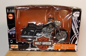 Vintage Harley Davidson Maisto 1:18 Scale Motorcycle #31360  - Picture 1 of 20