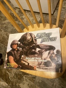 Starship Troopers Edición de Película de Ciencia Ficción Juego de Mesa - Avalon Hill 1997 Completo Nuevo - Imagen 1 de 4