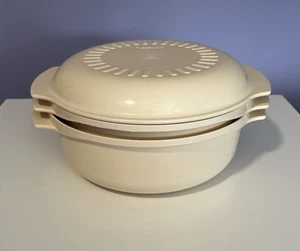 Vintage Tupperware 3 Piece Stack Cooker including Lid Almond Color 1qt 1.75qt - Picture 1 of 17