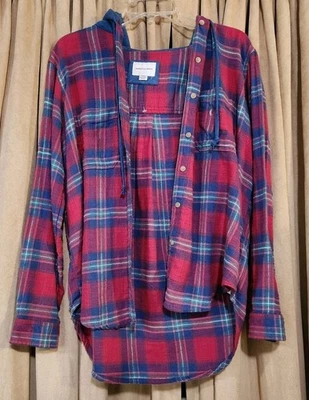 Moletom com capuz American Eagle feminino flanela rosa xadrez bolsos cordão pequeno - Imagem 1 de 4