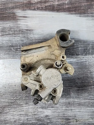 2004 - 2006 川崎 KDX200 原始设备制造商后制动卡钳和支架 43080-5112 KDX220R — 第 1/4 张图片