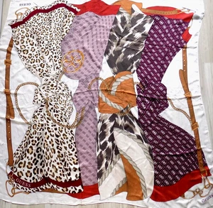 Hermosa bufanda chal/envoltura accesorios para mujer GUESS - Imagen 1 de 7