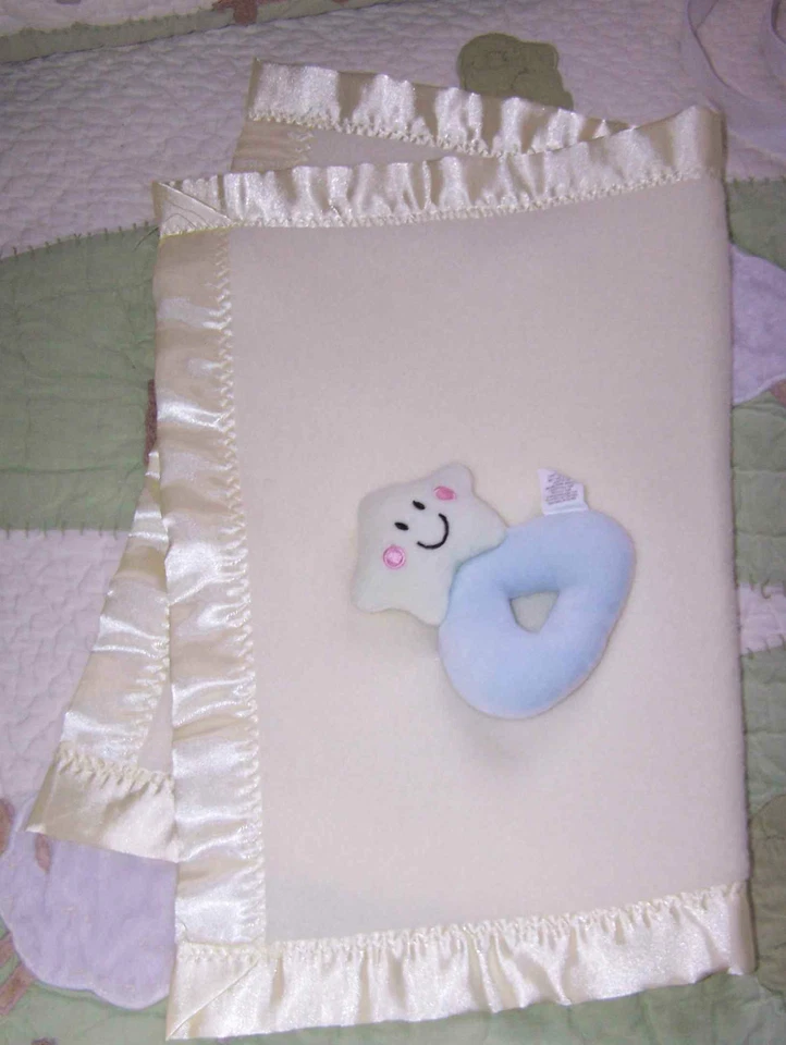 Manta de seguridad recién nacida con sonajero estrella azul juguete polar amarillo y satinado Lovey   Foto 1 de 1